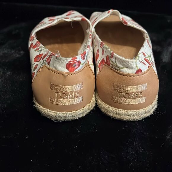 TOMS Women's Floral Espadrille Shoes - Red and Cream - Picture 3 of 7